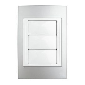 PLACA 3 MÓDULOS PLÁSTICA COLOR PLATA - Envío Gratuito